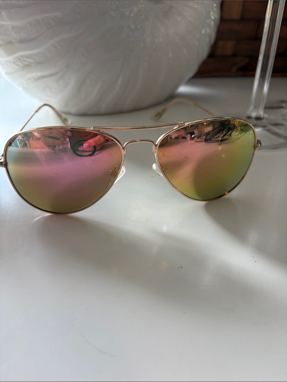 Diff Eyewear Aviator Sunglasses with Pink-Green Mirrored Lenses and Gold Frame